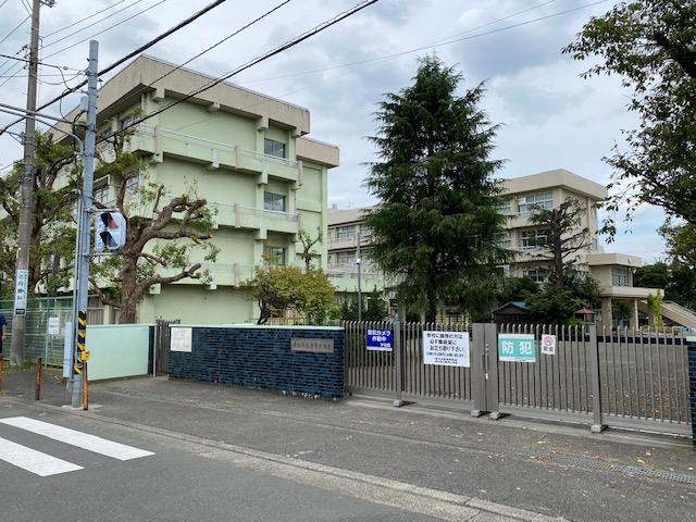 愛甲小学校