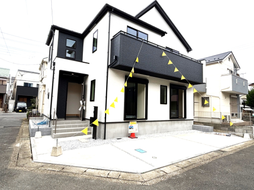 ☆☆　夢と憧れの駐車場２台　☆☆ 通勤用、自家用車用、お客様用など駐車場２台分は憧れ。