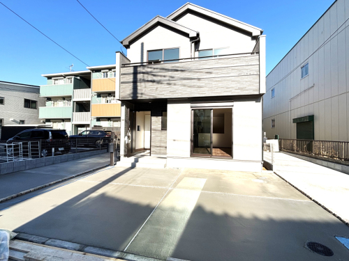 ☆マイホームの喜びを感じる陽当たりの良さ・開放感☆ 憧れのマイホームに相応しい美しく映える外観です。