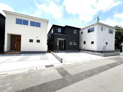 ☆マイホームの喜びを感じる陽当たりの良さ・開放感☆ 憧れのマイホームに相応しい美しく映える外観です。